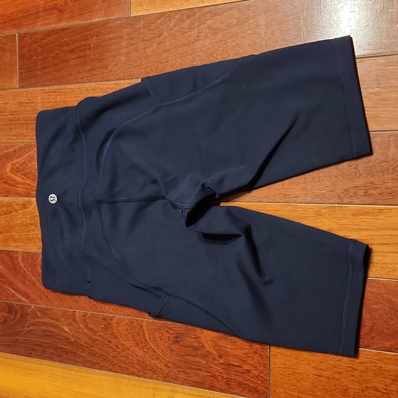 Lululemon Invigorate High Rise Short 10" - Picture 2 of 3